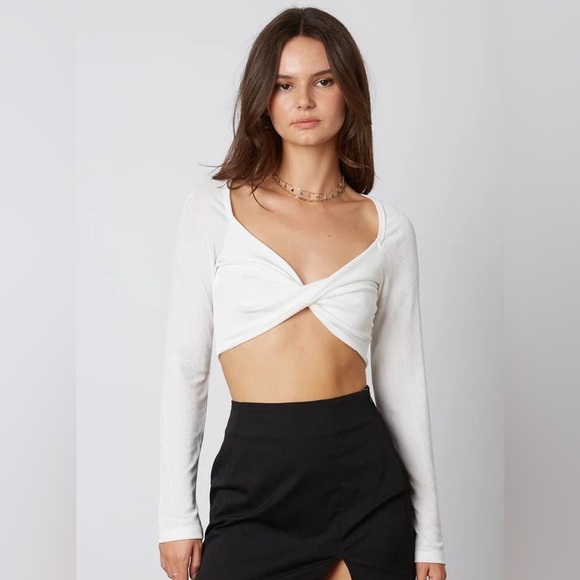 White long sleeve twisted crop top - Picture 1 of 3